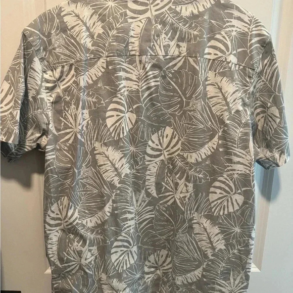 Columbia Men's Rapid Rivers Printed Short Sleeve Shirt - Picture 7 of 7